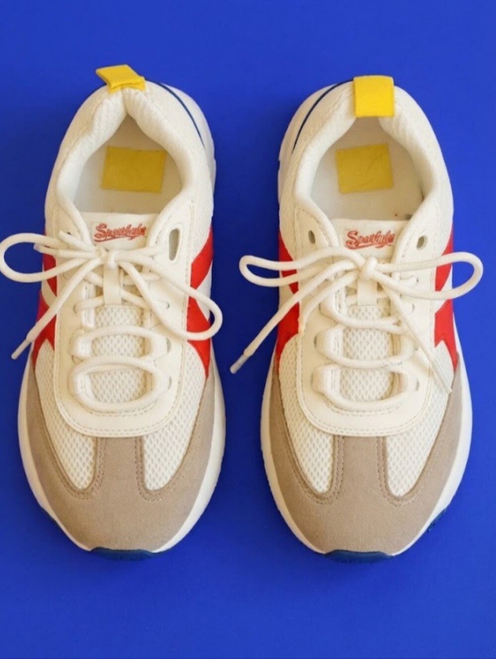 SWITFISH SNEAKERS M8 / W9 – VERY GOOD CONDITION, STYLISH DESIGN.